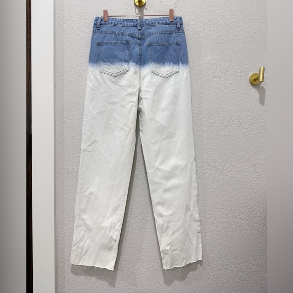 Superdown NWOT Claire Ombré Blue to White Raw Hem Relaxed Jeans Sz 26 Revolve - Picture 8 of 10